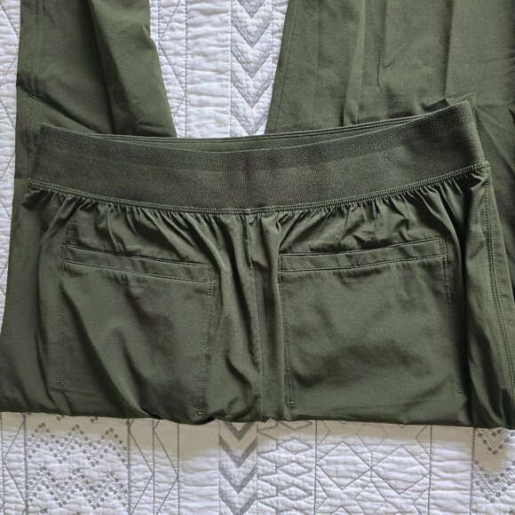 Athleta Brooklyn Mid Rise Ankle Pant Forest 8T EUC - Picture 7 of 7